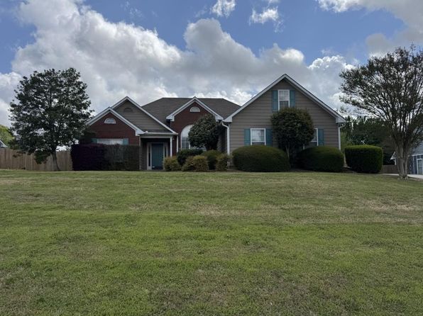 140 Grayview Ct, Grayson, GA 30017