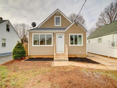 114 Manor Pkwy, Uniondale, NY, 11553