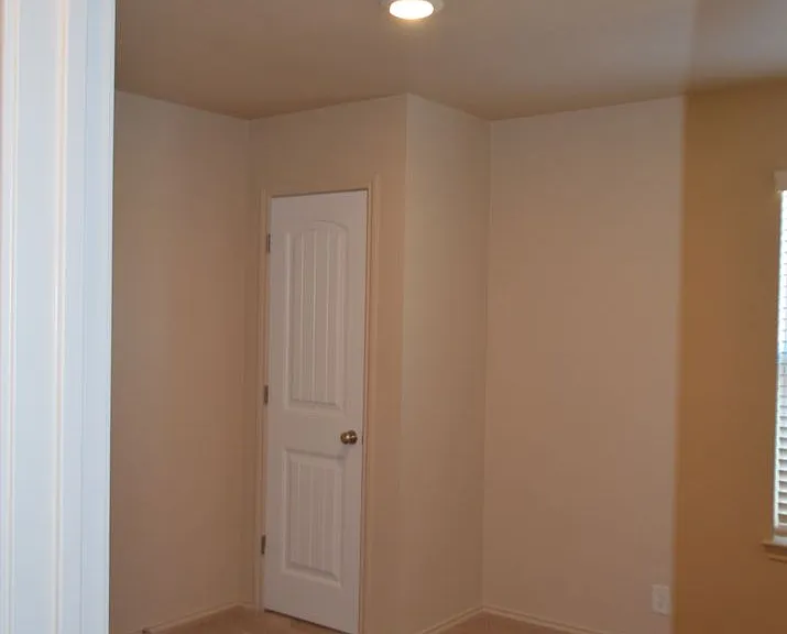 1713 Clovis Dr — Photo 14