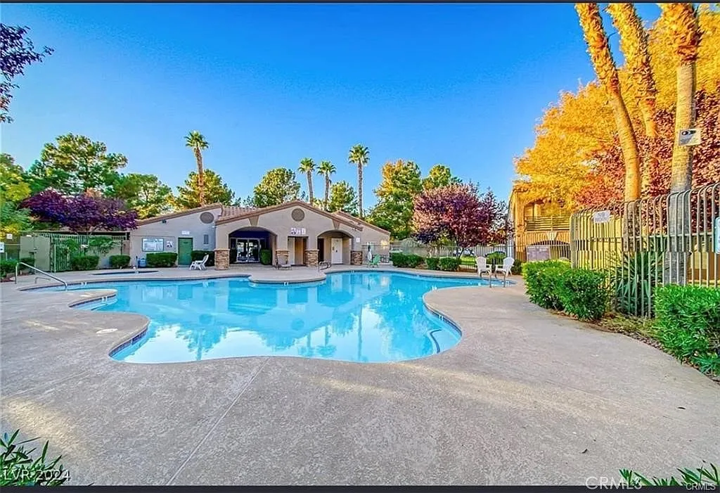1 bed, 700 sqft, $2,400 — Photo 1