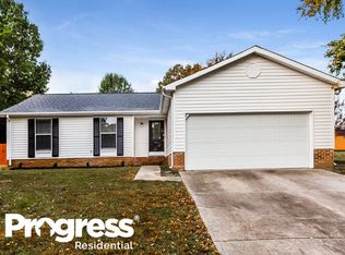 1907 Rothmullan Dr, Charlotte, NC 28262