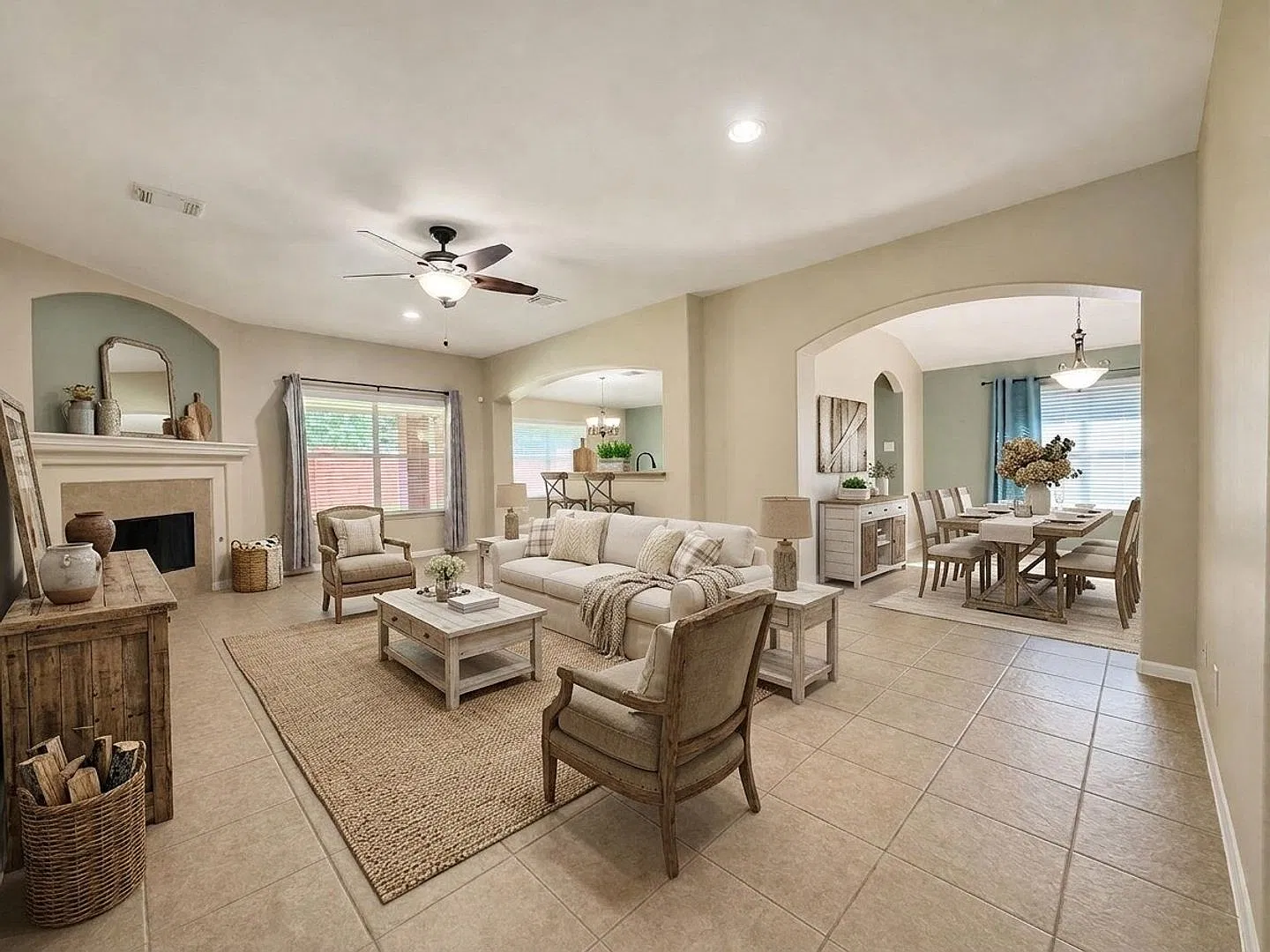 Beautiful 4 Bed / 2 Bath Home in Cinco Ranch with No Backyard Neighbor — Photo 4