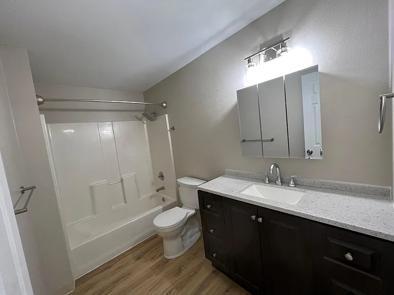 708 Browning Ave S #16 — Photo 15