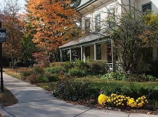 49 Grove St APT 2, Newton, MA 02466