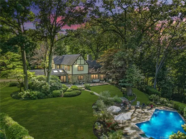 12 Iron Gate Hill, Westport, CT 06880