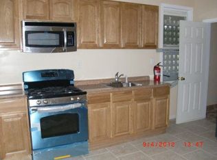 687 Hunterdon St, Newark, NJ 07108