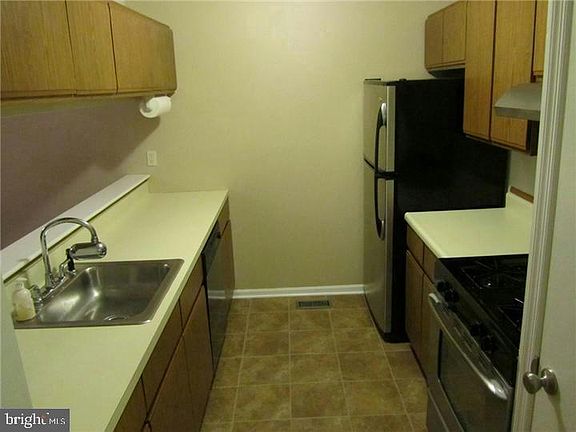 5th image of 214 Wendover Dr #163-A