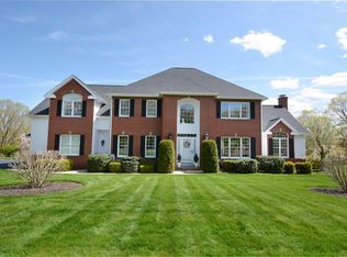 20 Bridle Path, Shrewsbury, MA 01545