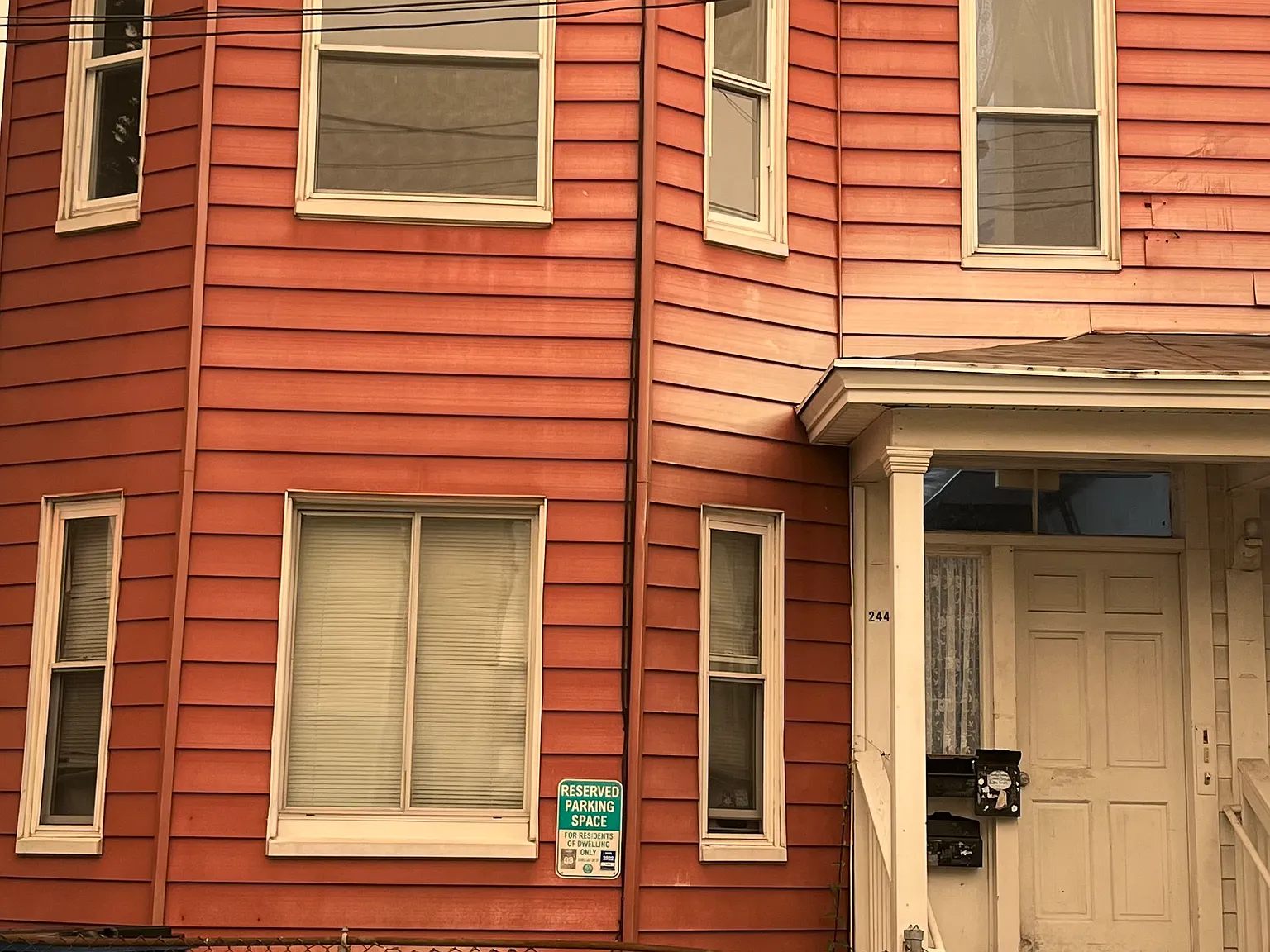 3 bed, $2,300 — Photo 1