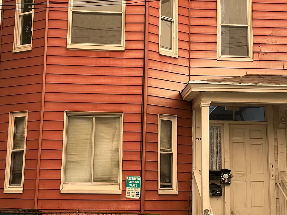 244 Concord St #2