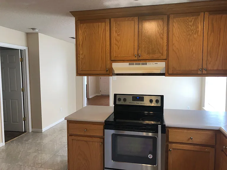 1635 Fresno St #1632 — Photo 11