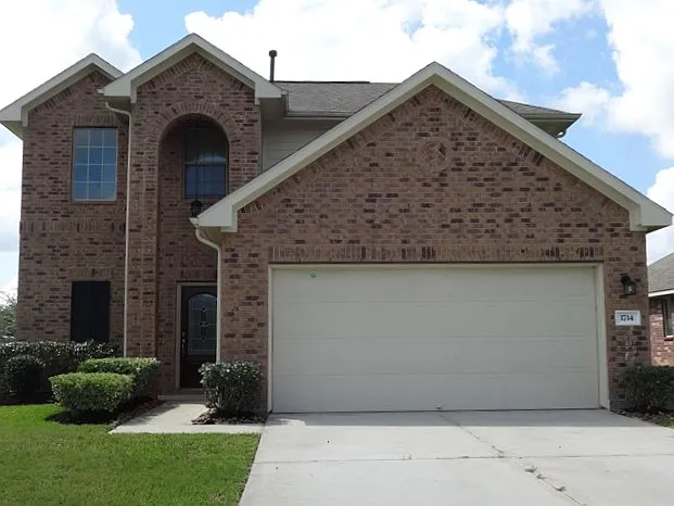 1714 Chestnut Glen Ct