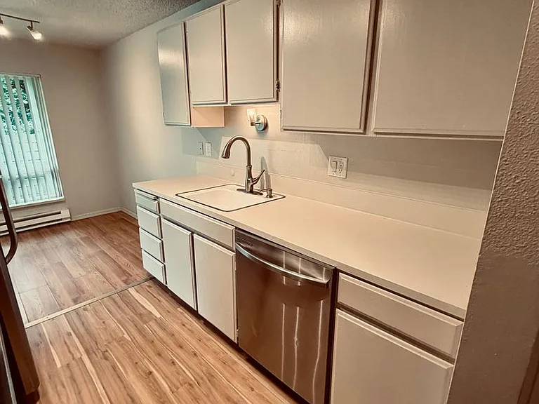 3430 Renton Pl S — Photo 2