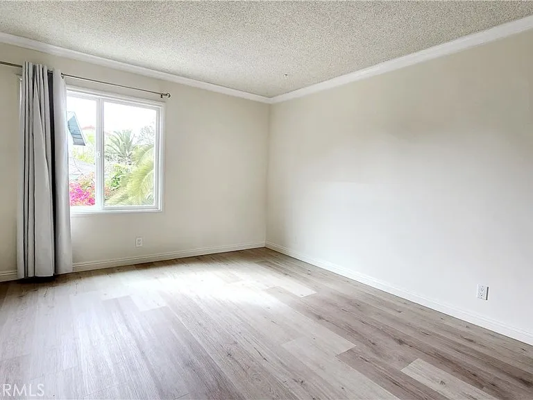 6327 Sattes Dr — Photo 34