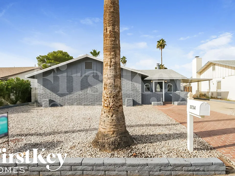 3734 W Sierra St