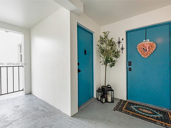 3rd image of 6903 Cypress Rd APT D26