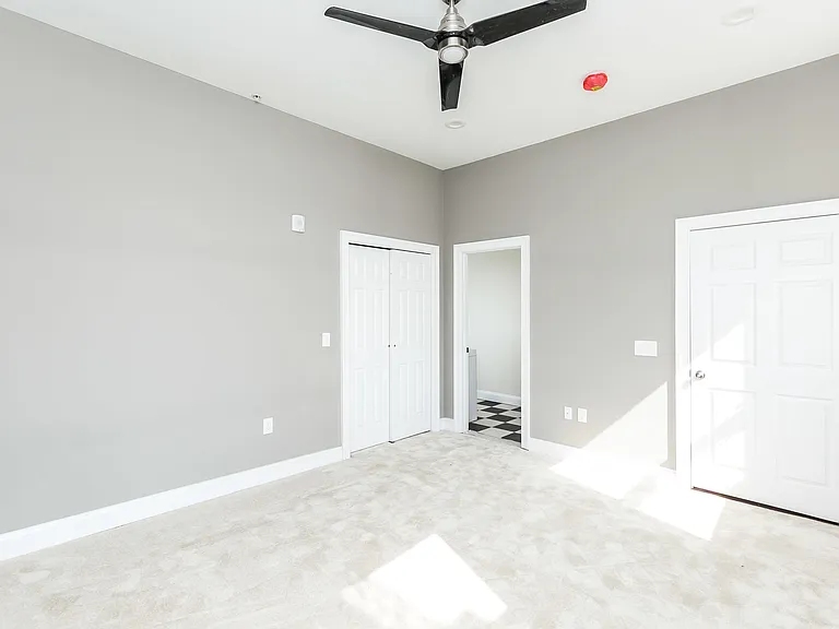 411 N Charles St #4B — Photo 6