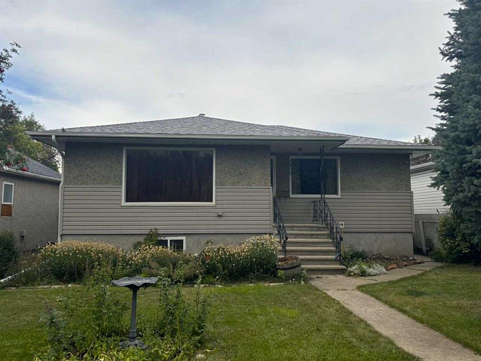 1st image of 1915 S 1st Ave N