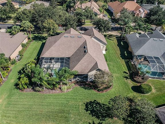 5th image of 3203 Sunset Lakes Blvd