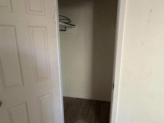 3rd image of 2806 Tara Rd