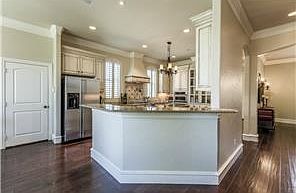 4th image of 2600 Woodson Cir