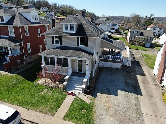 5th image of 390 Jones St
