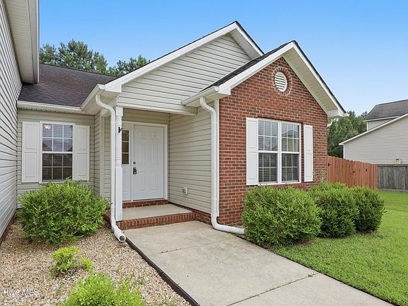 3rd image of 303 Brunswick Drive