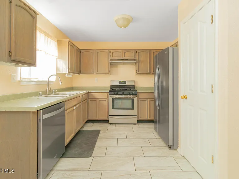 5652 Rick Husband Dr — Photo 3