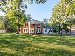 282 Harned Rd, Commack, NY 11725
