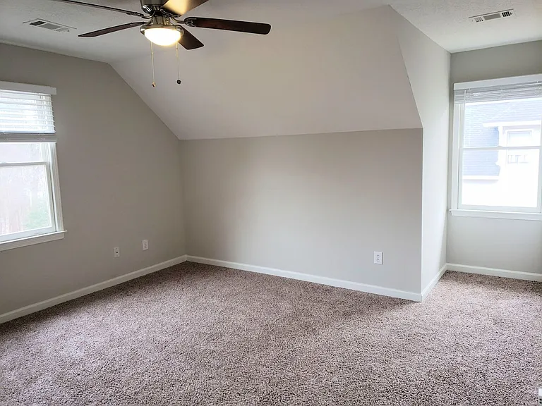 1352 Hearthstone Way NW — Photo 29