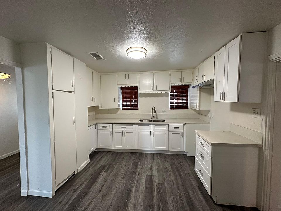 1st image of 645 Velarde St