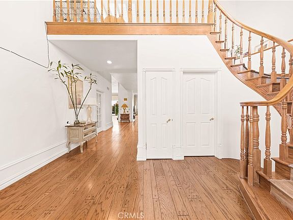 3rd image of 2282 Canyonback Rd