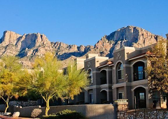 3rd image of 1500 E Pusch Wilderness Dr
