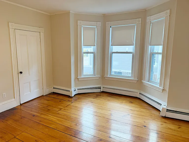 34 Broadway #3 — Photo 2