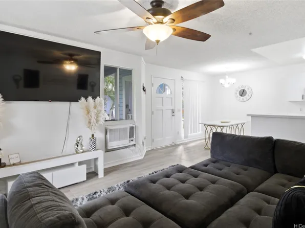 94-205 Lumiaina Pl #G202, Waipahu, HI 96797