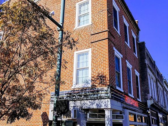 2nd image of 1731 E Main St APT 02