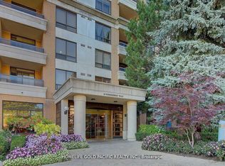 18 Sommerset Way #1708, Toronto, ON M2N6X5