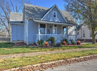 412 N Wood St, Maroa, IL 61756