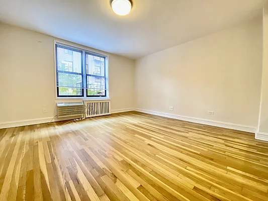 Rented by Bond New York | media 21