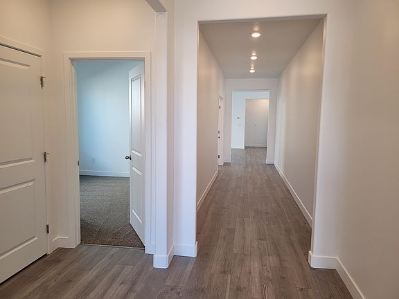 3rd image of 3263 E Peekaboo St #86