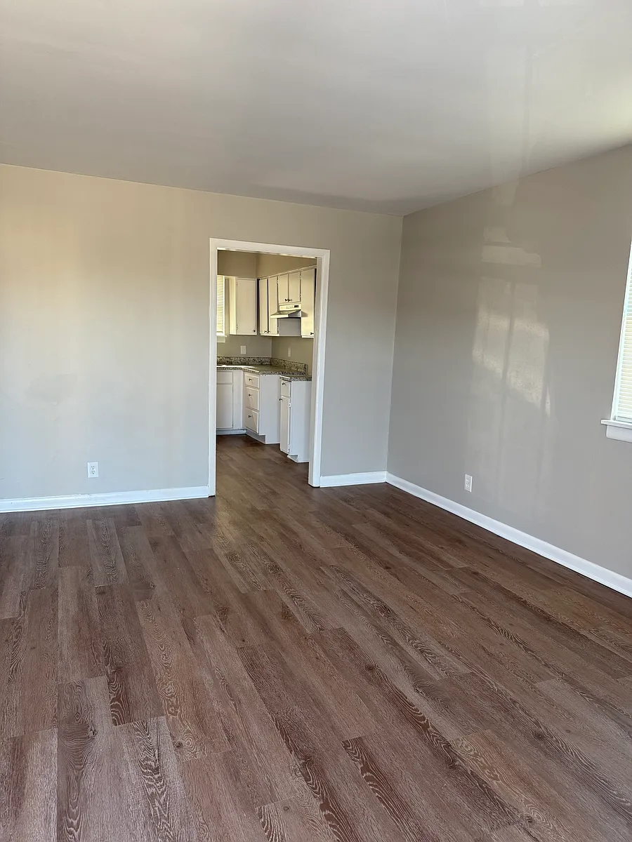 Building Photo - 3300 Moonlight Dr #3300