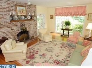 103 Woods Ln, Wayne, PA 19087