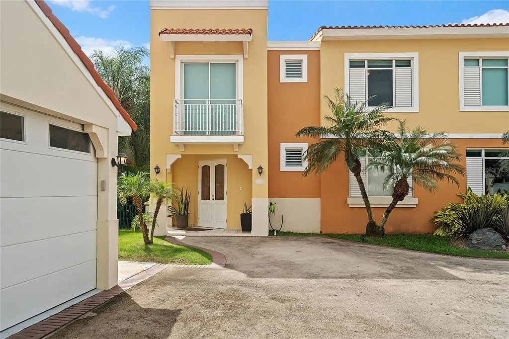4 bed, 3.0 bath, 2400 sqft, $5,500 — Photo 3