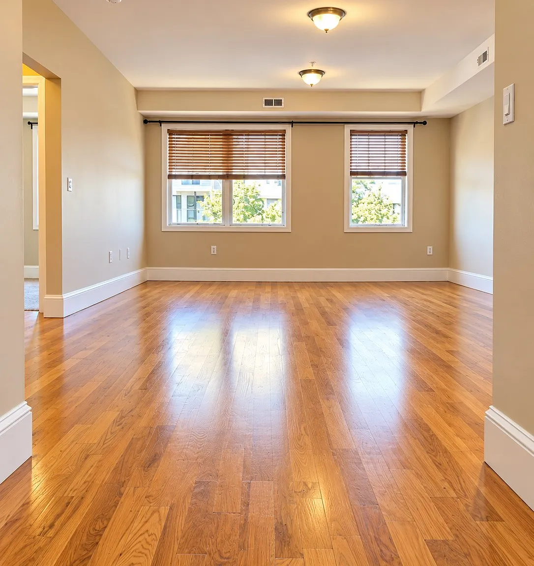 2 bed, $3,100 — Photo 1