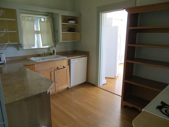 4th image of 1419 N Riverview Blvd