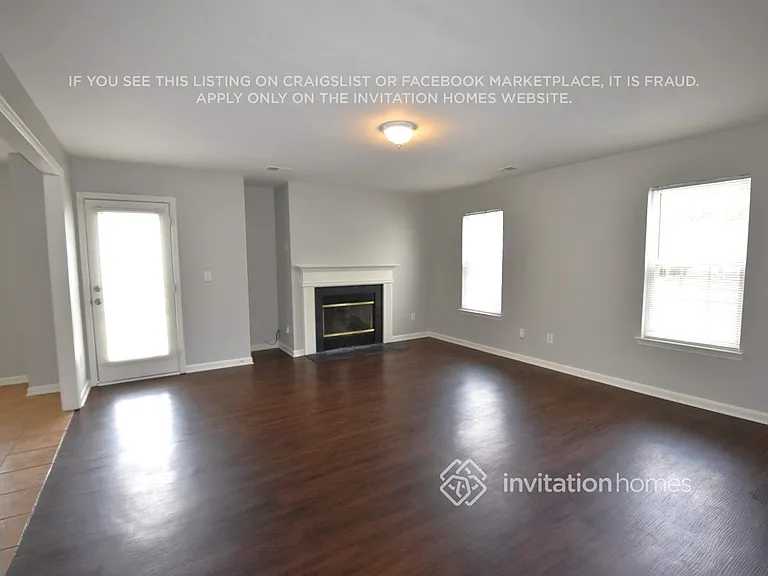 11829 Aubreywood Dr — Photo 2