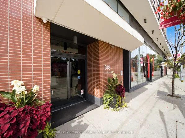 318 King St E #302, Toronto, ON M5A 0C1
