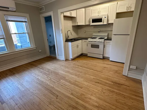 2004 Elmwood Ave #4, Lakewood, OH 44107