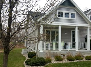 601 Lakeview Ln, Spring Lake, MI 49456