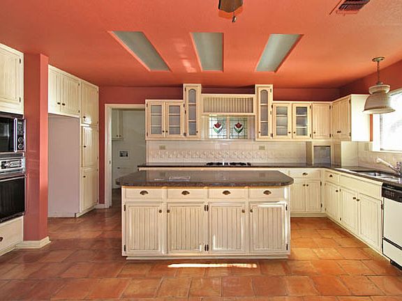 5th image of 9134 Powhatan Dr
